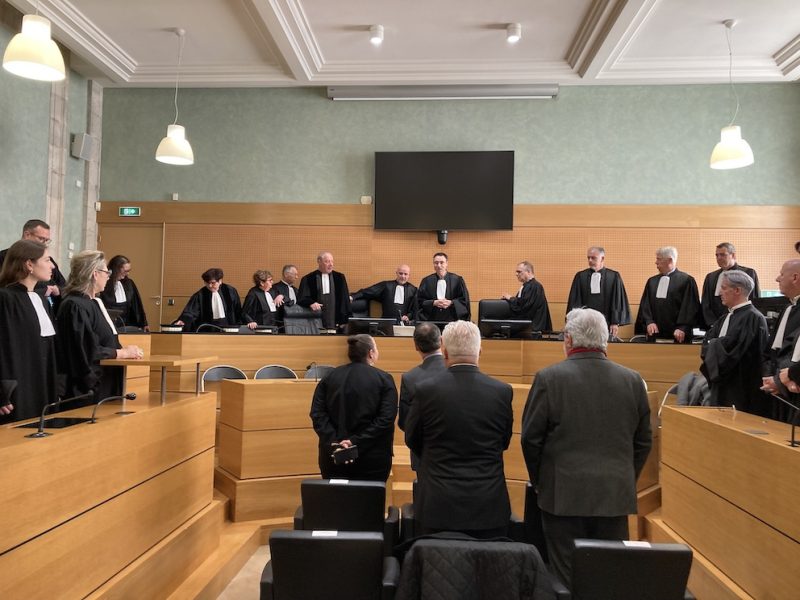 media12-tribunal-commerce-25